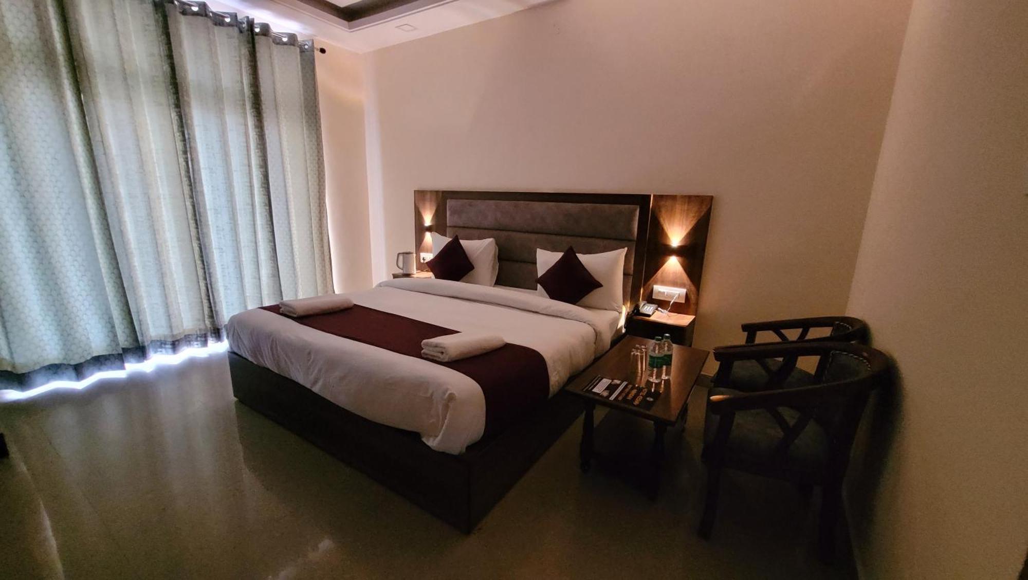 Hotel Keshav Nandan By The Shivaay Рішикеш Екстер'єр фото
