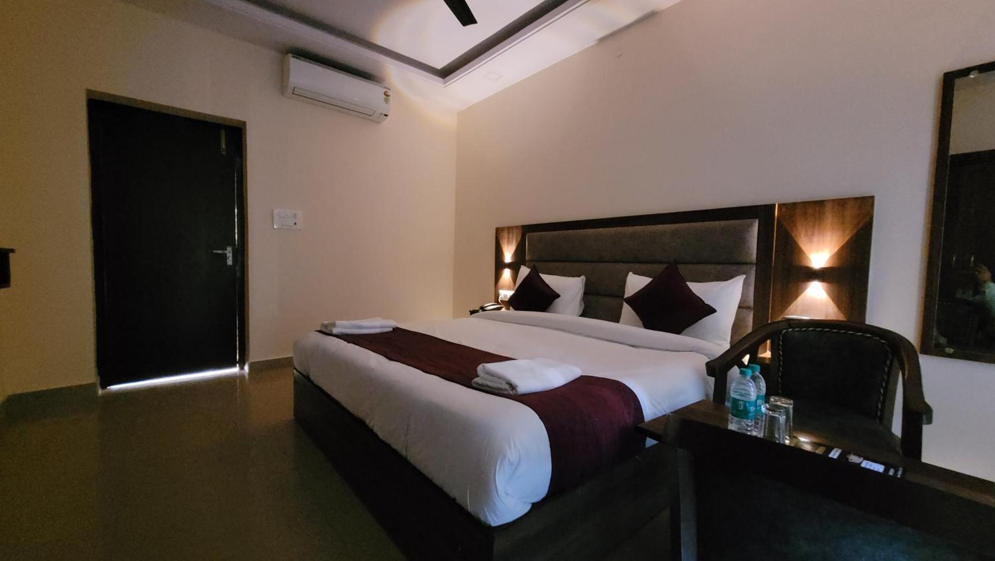 Hotel Keshav Nandan By The Shivaay Рішикеш Екстер'єр фото