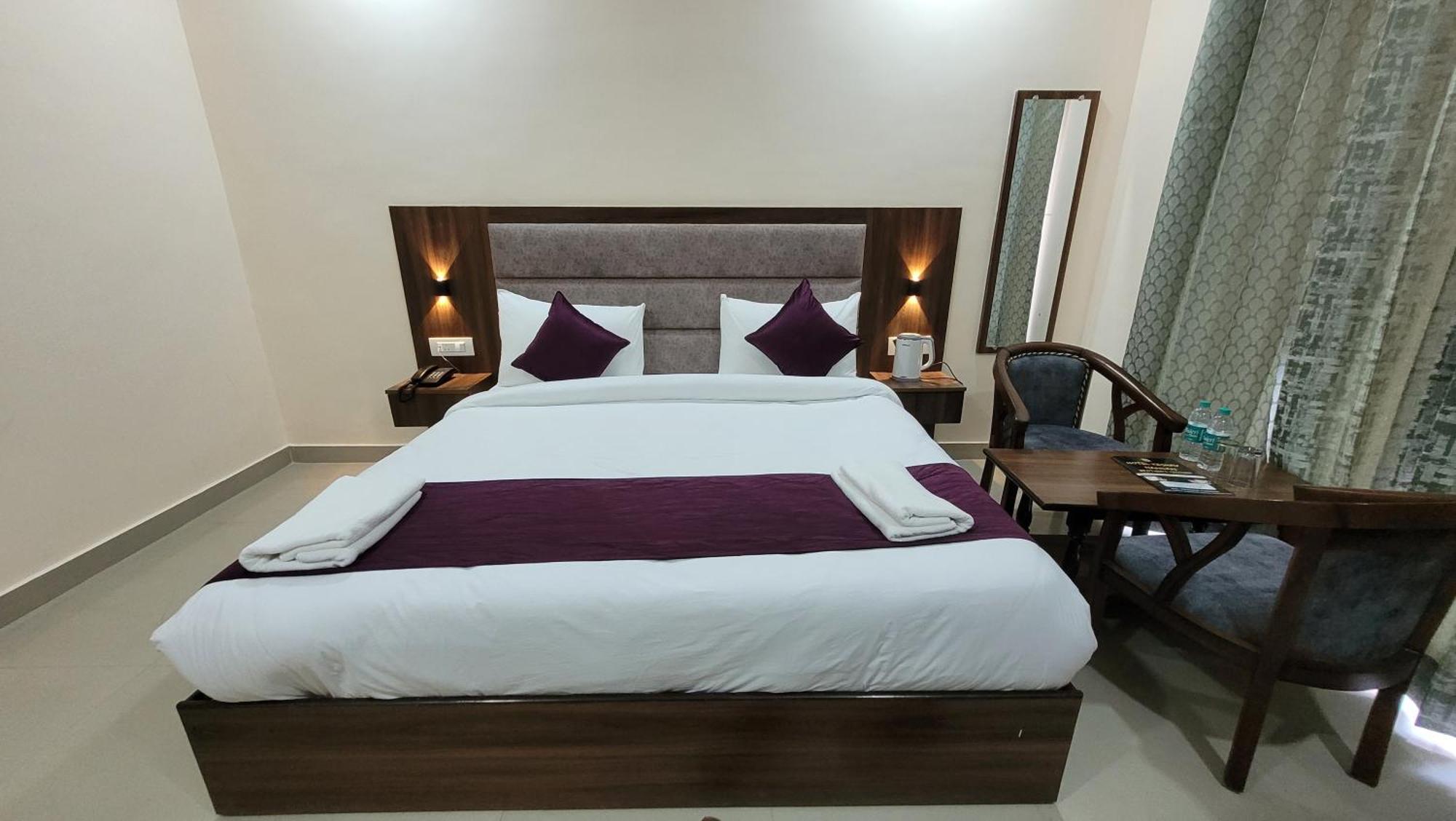 Hotel Keshav Nandan By The Shivaay Рішикеш Екстер'єр фото