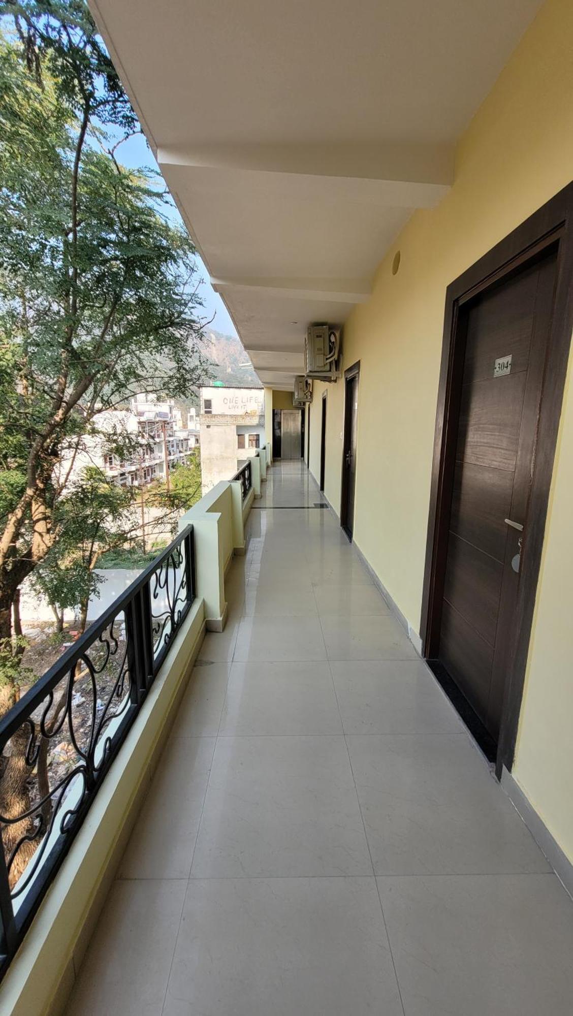 Hotel Keshav Nandan By The Shivaay Рішикеш Екстер'єр фото